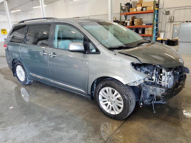 5TDYK3DCXDS293055 - 2013 TOYOTA SIENNA XLE მწვანე ფოტო 4