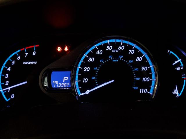 5TDYK3DCXDS293055 - 2013 TOYOTA SIENNA XLE მწვანე ფოტო 9