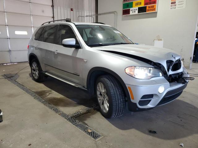 5UXZV4C5XD0G54339 - 2013 BMW X5 XDRIVE35I SILVER photo 4