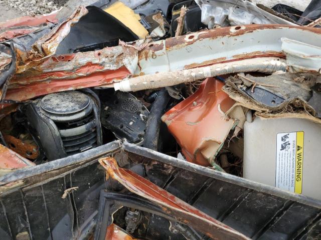 KNDJP3A58K7666514 - 2019 KIA SOUL + ORANGE photo 8