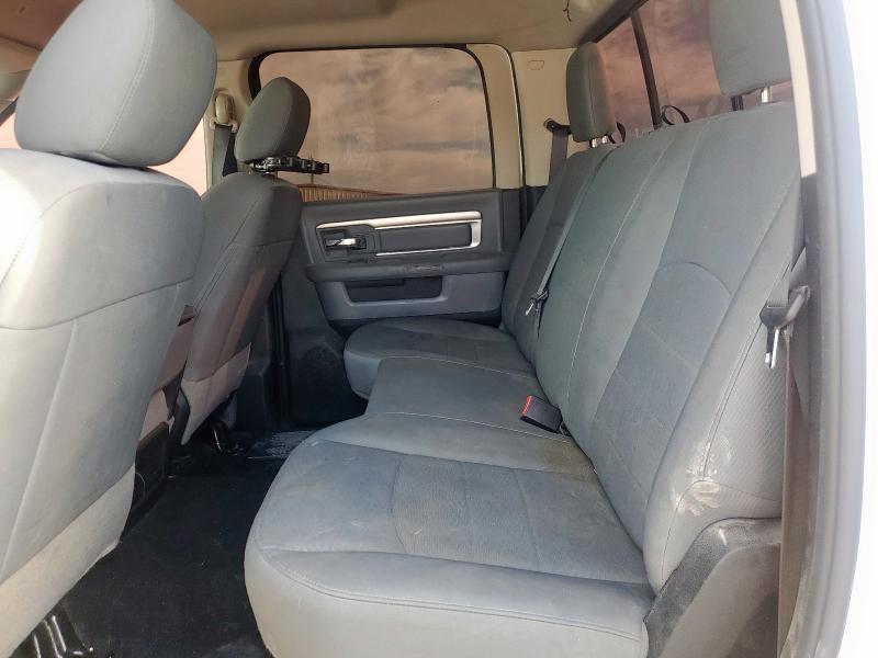 3C6UR5DL8JG275919 - 2018 RAM 2500 SLT WHITE photo 10