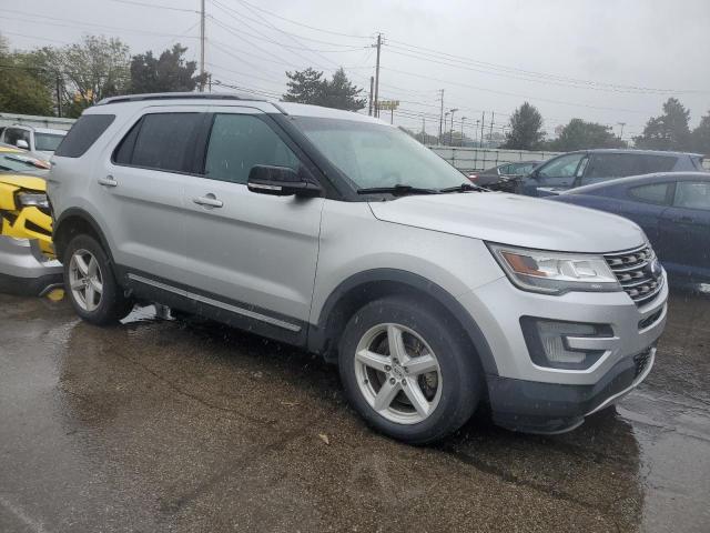 1FM5K8D87HGB69400 - 2017 FORD EXPLORER XLT Արծաթագույն լուսանկար 4