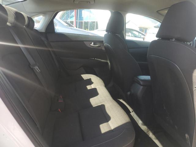 3KPF24AD5LE245904 - 2020 KIA FORTE FE WHITE photo 10