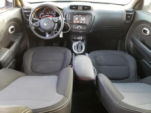 KNDJP3A5XJ7623372 - 2018 KIA SOUL + SILVER photo 8