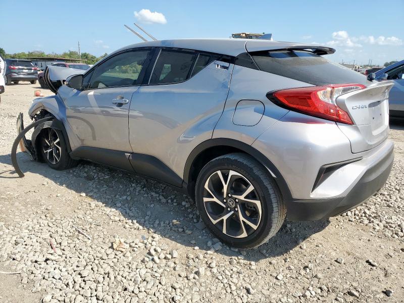 JTNKHMBX5J1004104 - 2018 TOYOTA C-HR XLE Gümüş foto 2