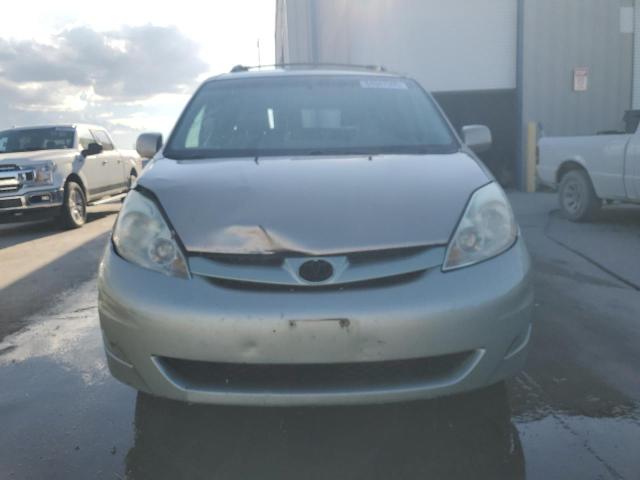 5TDZK22C19S258526 - 2009 TOYOTA SIENNA XLE 金色 照片 5