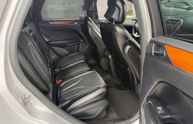 5LMTJ2AH3FUJ42363 - 2015 LINCOLN MKC رمادي صورة 6