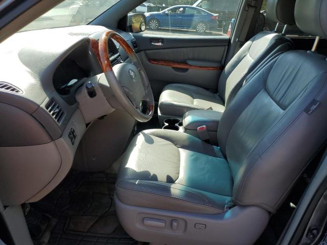 5TDDK4CC0AS033362 - 2010 TOYOTA SIENNA XLE GRAY photo 7