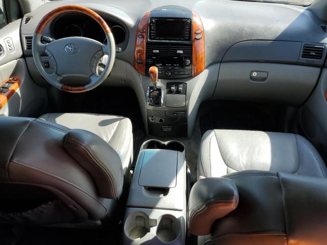 5TDDK4CC0AS033362 - 2010 TOYOTA SIENNA XLE GRAY photo 8