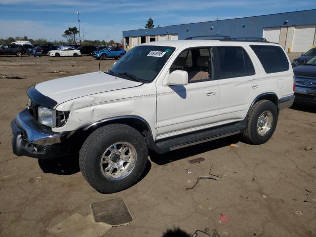 2002 TOYOTA 4RUNNER SR5, 