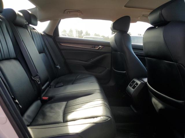 1HGCV1F92JA196725 - 2018 HONDA ACCORD TOURING Ақ фото 10