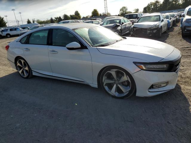 1HGCV1F92JA196725 - 2018 HONDA ACCORD TOURING Ақ фото 4