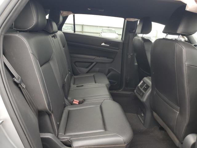 1V21C2CA9LC225482 - 2020 VOLKSWAGEN ATLAS CROS SE Серебристый фото 11