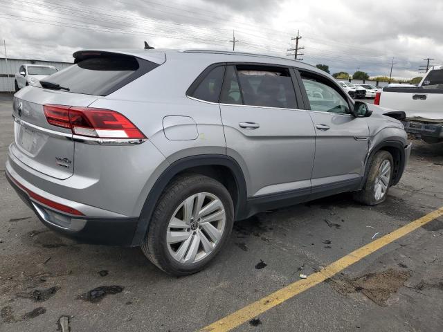 1V21C2CA9LC225482 - 2020 VOLKSWAGEN ATLAS CROS SE Серебристый фото 3