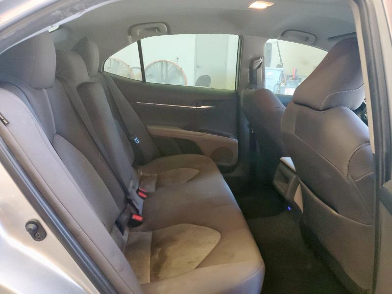 4T1C11AK4PU124089 - 2023 TOYOTA CAMRY LE SILVER photo 10