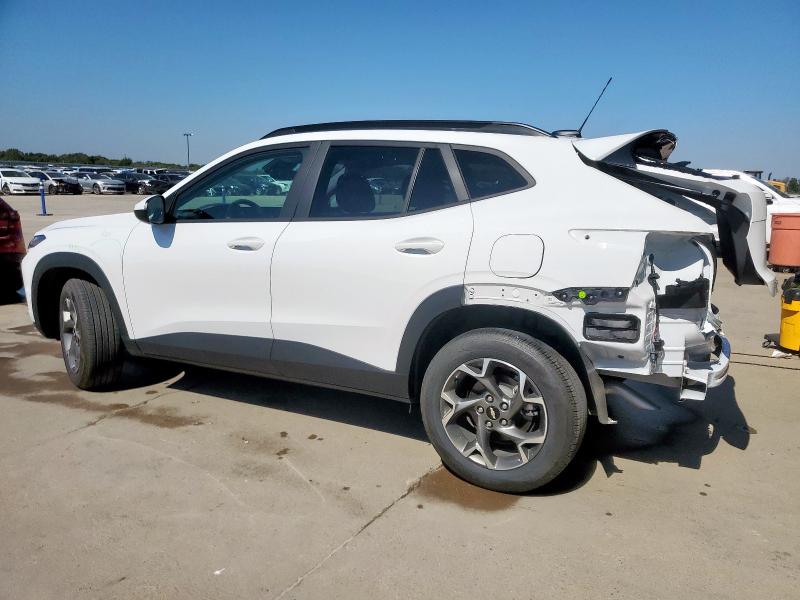 KL77LHEP0SC306852 - 2025 CHEVROLET TRAX 1LT WHITE photo 2