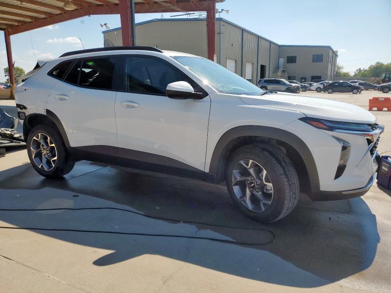 KL77LHEP0SC306852 - 2025 CHEVROLET TRAX 1LT WHITE photo 4