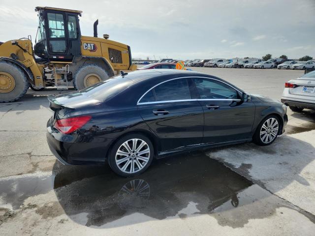 WDDSJ4EB8JN611573 - 2018 MERCEDES-BENZ CLA 250 Qara foto 3