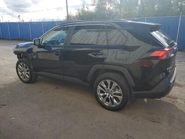 2T3R1RFV4RC420320 - 2024 TOYOTA RAV4 XLE Чорний фото 2