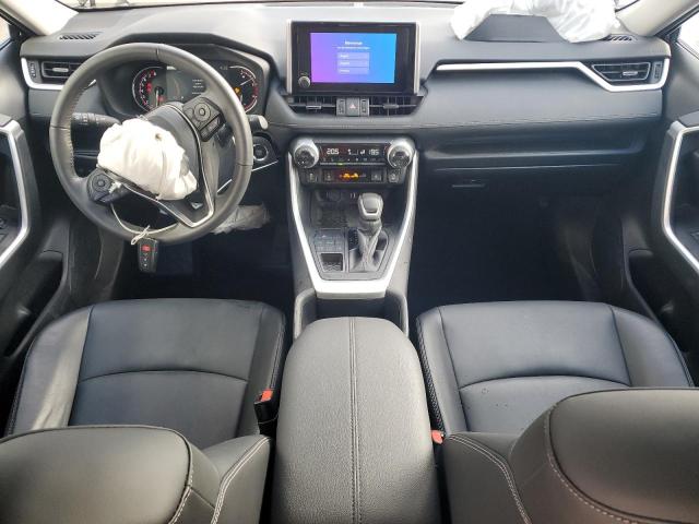 2T3R1RFV4RC420320 - 2024 TOYOTA RAV4 XLE Чорний фото 8