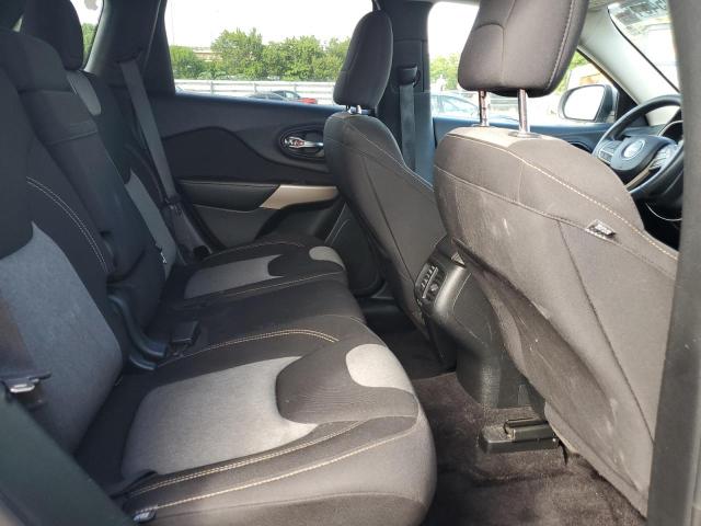 1C4PJLCXXJD533604 - 2018 JEEP CHEROKEE LATITUDE Argent photo 10