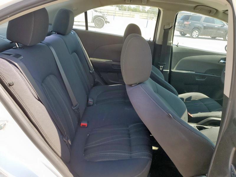 1G1JD5SH0H4124081 - 2017 CHEVROLET SONIC LT WHITE photo 10