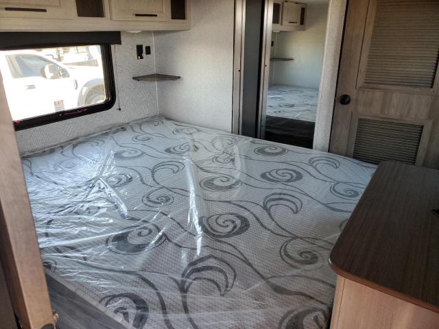 4YDTFTS21RS376085 - 2024 KEYSTONE SPRINTER TWO TONE photo 5