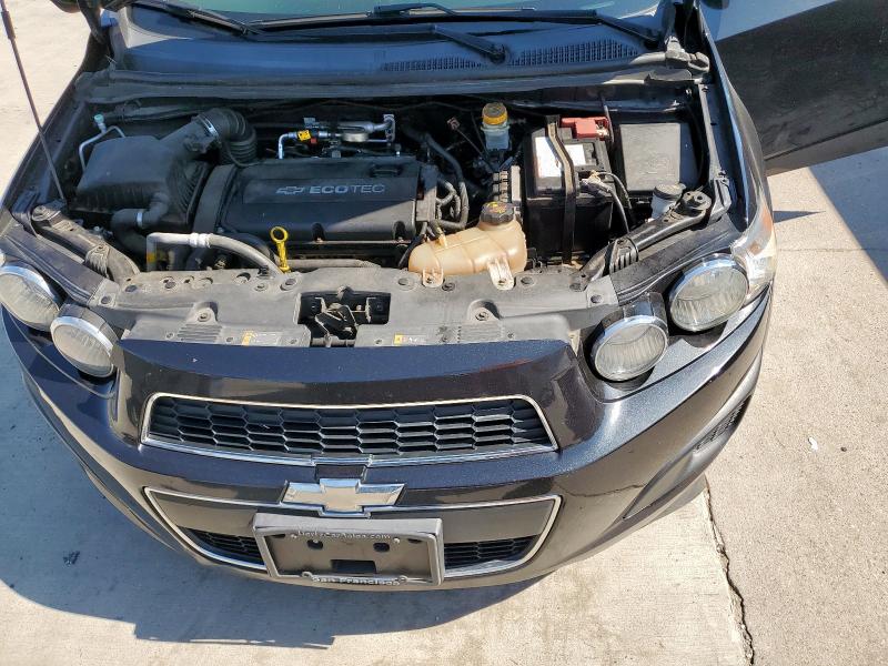 1G1JC5SG9D4226600 - 2013 CHEVROLET SONIC LT შავი ფოტო 11