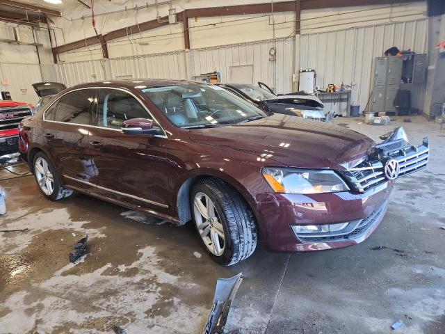 1VWCM7A39DC003127 - 2013 VOLKSWAGEN PASSAT SEL Bordeaux photo 4