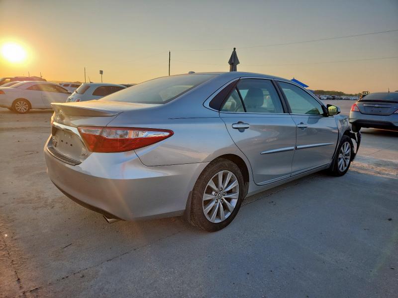 4T1BF1FK4HU717913 - 2017 TOYOTA CAMRY LE SILVER photo 3