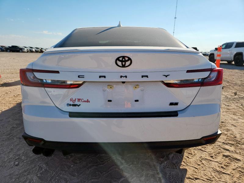 4T1DAACK8SU618398 - 2025 TOYOTA CAMRY XSE WHITE photo 6