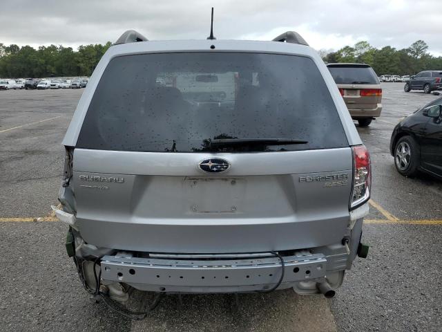 JF2SHADC9DH420098 - 2013 SUBARU FORESTER 2.5X PREMIUM ვერცხლისფერი ფოტო 6