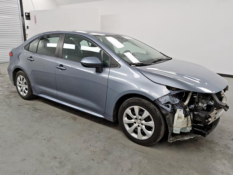 5YFEPMAE4NP303668 - 2022 TOYOTA COROLLA LE Boz foto 4