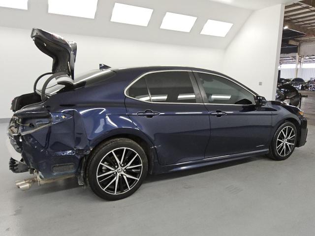 4T1G11AK0MU452784 - 2021 TOYOTA CAMRY SE BLUE photo 3