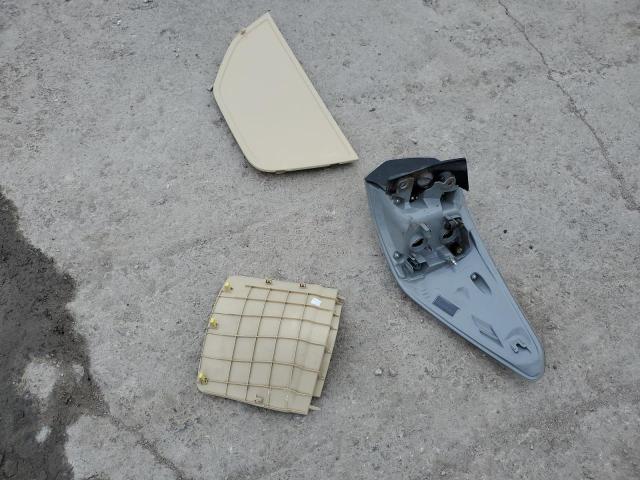 5TDKKRFH3FS117825 - 2015 TOYOTA HIGHLANDER XLE WHITE photo 13