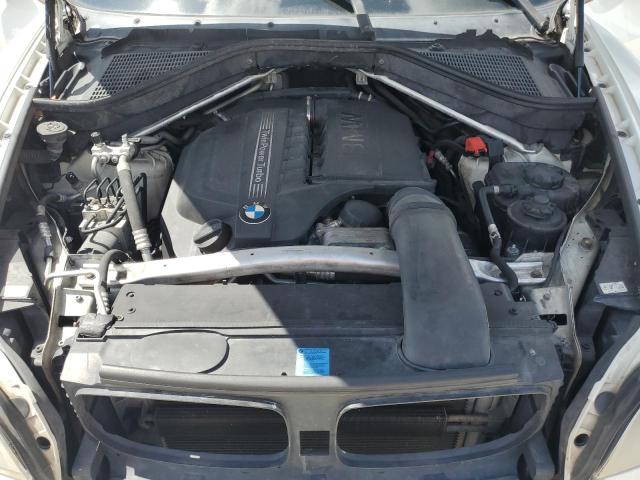 5UXZV4C59BL410044 - 2011 BMW X5 XDRIVE35I WHITE photo 12