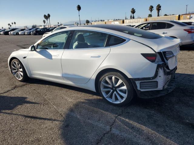 5YJ3E1EB9JF134040 - 2018 TESLA MODEL 3 Սպիտակ լուսանկար 2