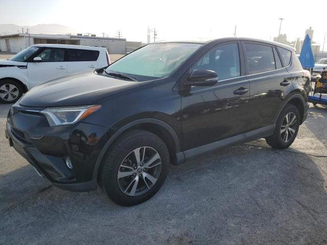 2T3WFREV6HW388442 - 2017 TOYT RAV4 XLE Qara foto 1