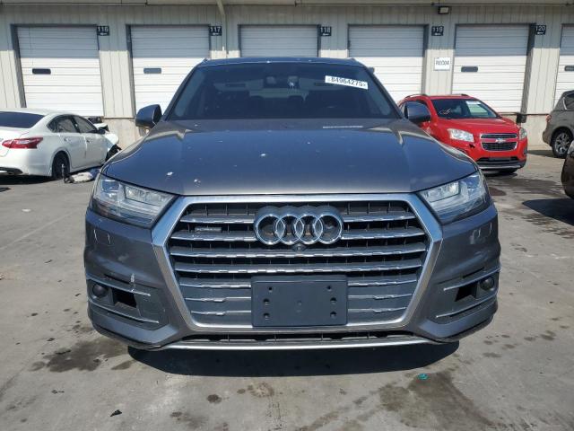 WA1VABF7XHD007734 - 2017 AUDI Q7 PRESTIGE GRAY photo 5