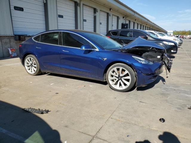 5YJ3E1EAXJF076415 - 2018 TESLA MODEL 3 Կապույտ լուսանկար 4