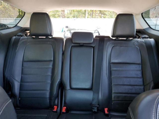 1FMCU9HD8JUB23077 - 2018 FORD ESCAPE SEL Білий фото 10