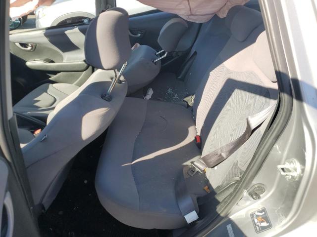 JHMGE8H2XAS026839 - 2010 HONDA FIT SILVER photo 10