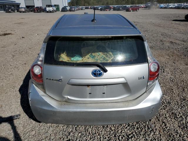 JTDKDTB30D1034025 - 2013 TOYOTA PRIUS C 灰色 照片 6