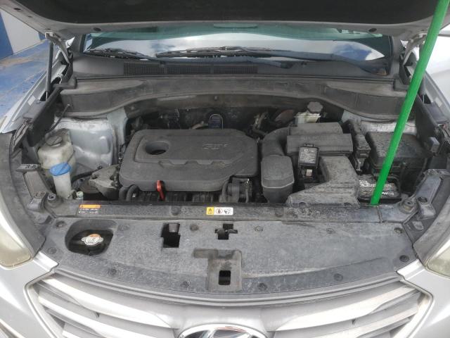 5XYZT3LB7HG402620 - 2017 HYUNDAI SANTA FE S Silber Foto 12