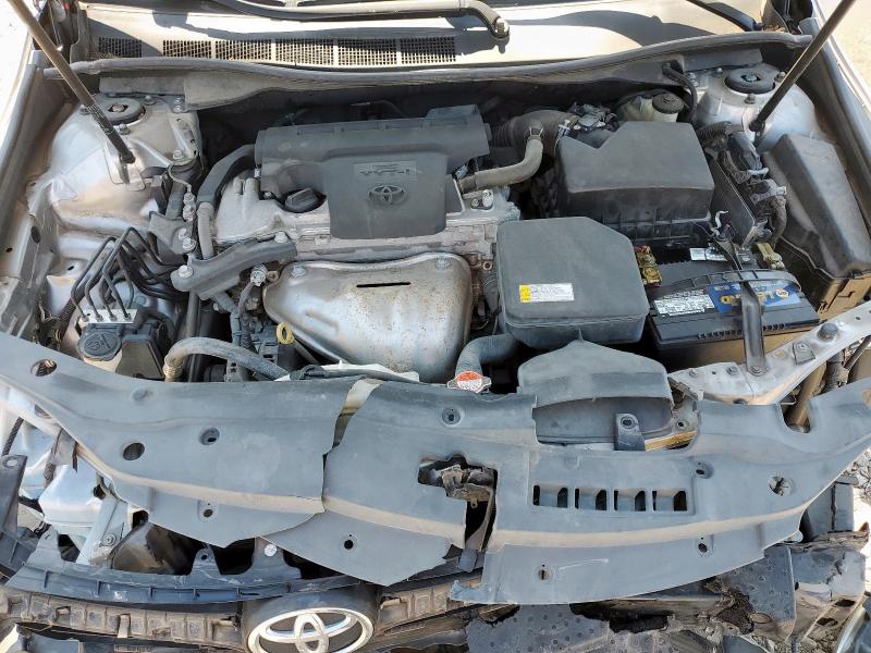 4T1BF1FK7GU610157 - 2016 TOYOTA CAMRY LE 银色 照片 11