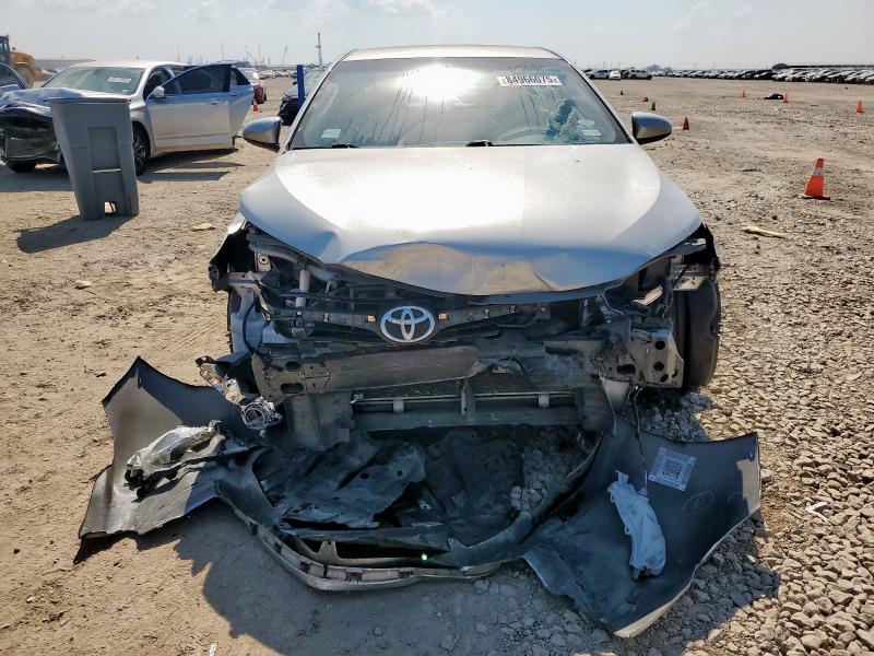 4T1BF1FK7GU610157 - 2016 TOYOTA CAMRY LE 银色 照片 5