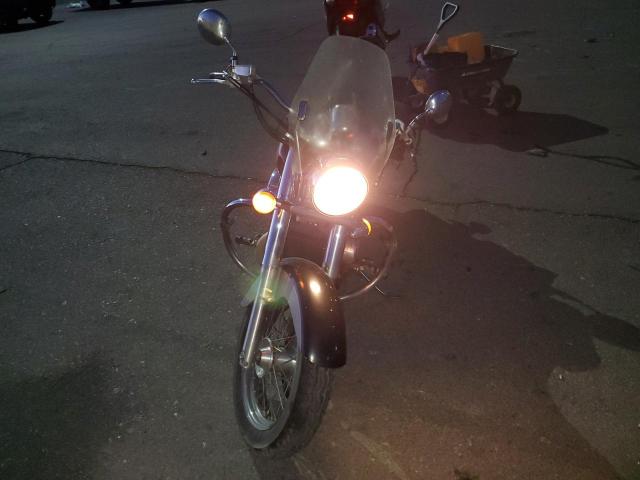 JH2RC4460YK300018 - 2000 HONDA VT750 CD2 BLACK photo 2