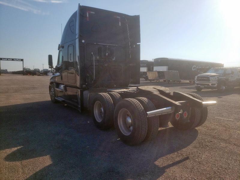 3AKJGLDR9DSFG0321 - 2013 FREIGHTLINER CASCADIA BLACK photo 3