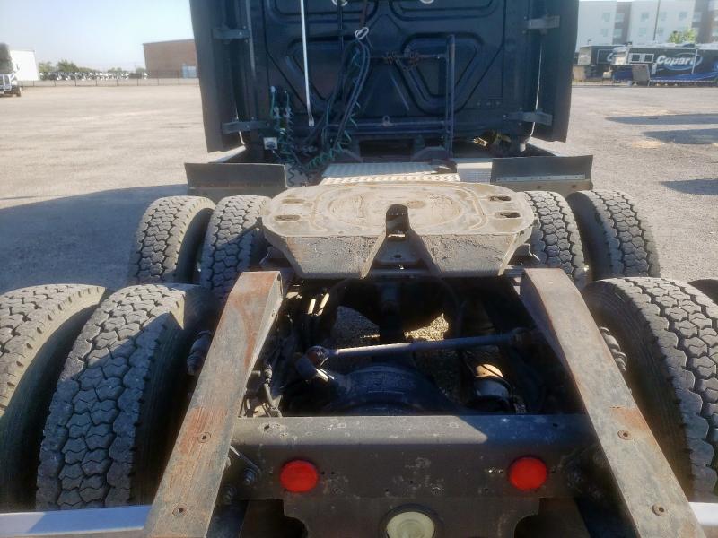 3AKJGLDR9DSFG0321 - 2013 FREIGHTLINER CASCADIA BLACK photo 9