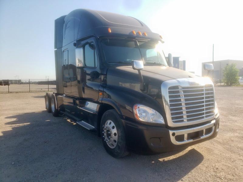 2013 FREIGHTLINER CASCADIA 1, 